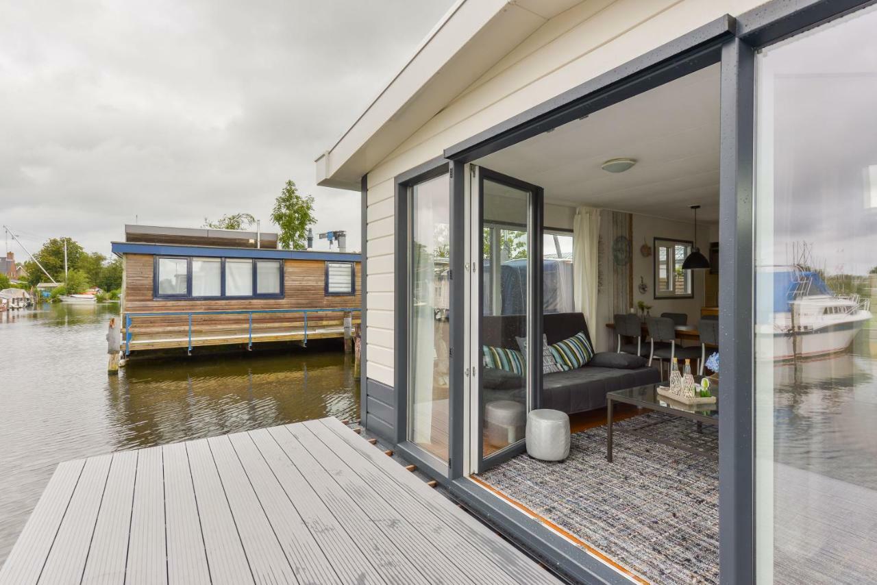 Bright And Comfortable Houseboat Aalsmeer Esterno foto